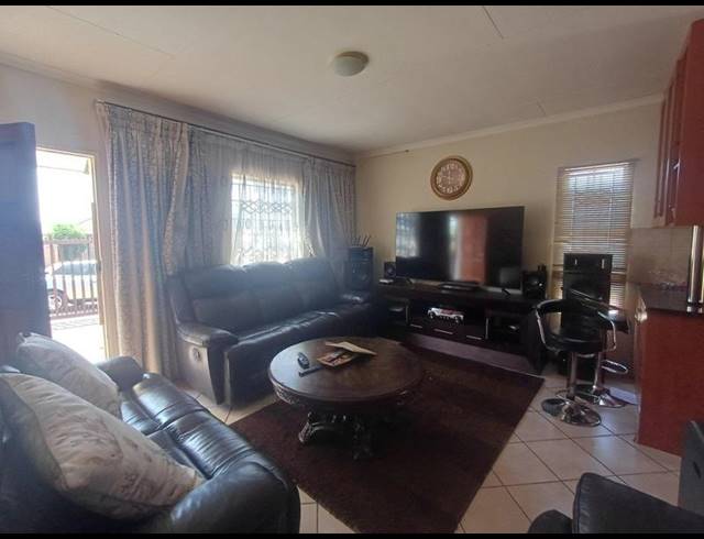 2 BEDROOM HOUSE FOR SALE IN KIRKNEY